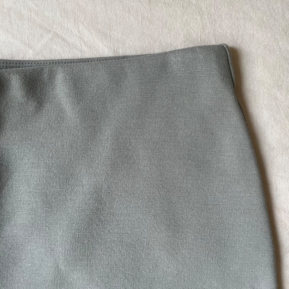 Aritzia Talula⎜PRIMROSE SKIRT⎜ASHEN - Picture 9 of 15